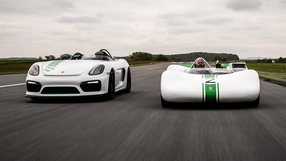 پورشه 981 برگ اسپایدر در کنار مدل افسانه ای 909 Bergspyder